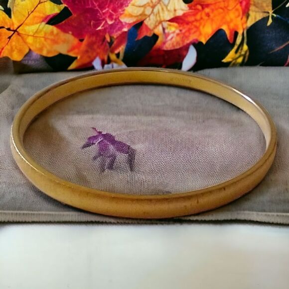 Vintage Gold Tone Bangle Bracelet EVOKE Brushed Stackable Bohemian Gypsy Hippie. - Picture 15 of 16